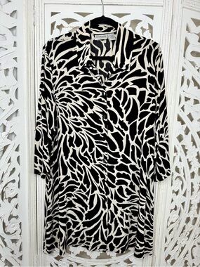Chico's Black & White Abstract Print Button Front Dress